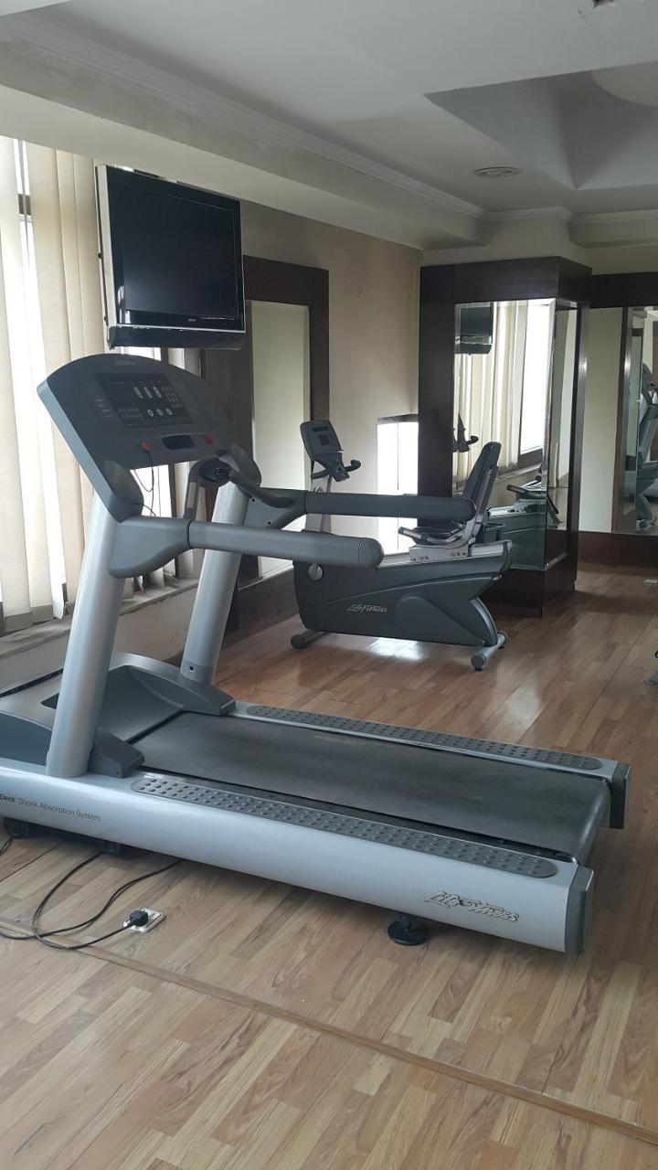 Savoey Hotel ラホール エクステリア 写真